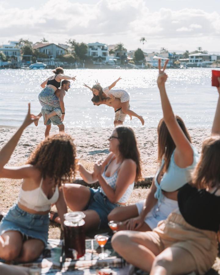 Budds In Surfers Backpackers Голд-Кост Екстер'єр фото